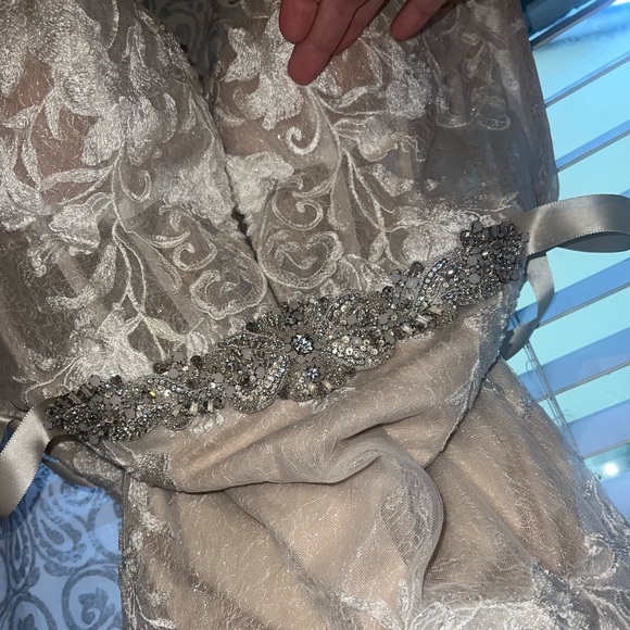 Martina Liana Wedding Dress - Picture 5 of 5